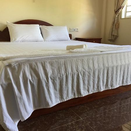 The Moonflower Bungalow Hotell Sihanoukville Eksteriør bilde