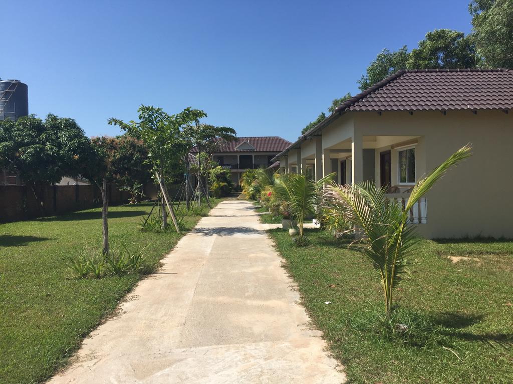 The Moonflower Bungalow Hotell Sihanoukville Eksteriør bilde