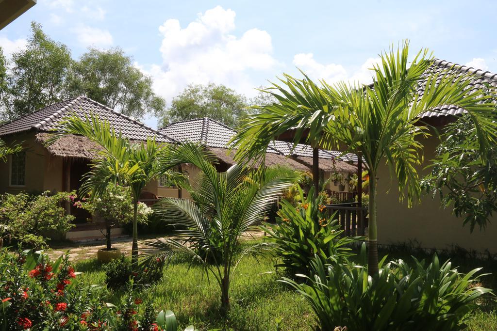 The Moonflower Bungalow Hotell Sihanoukville Eksteriør bilde