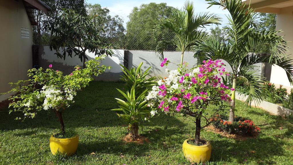 The Moonflower Bungalow Hotell Sihanoukville Eksteriør bilde